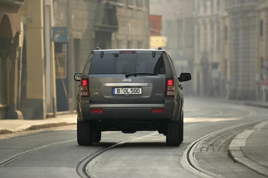  Jeep Grand Cherokee 2005 года  (фото 14 из 133)